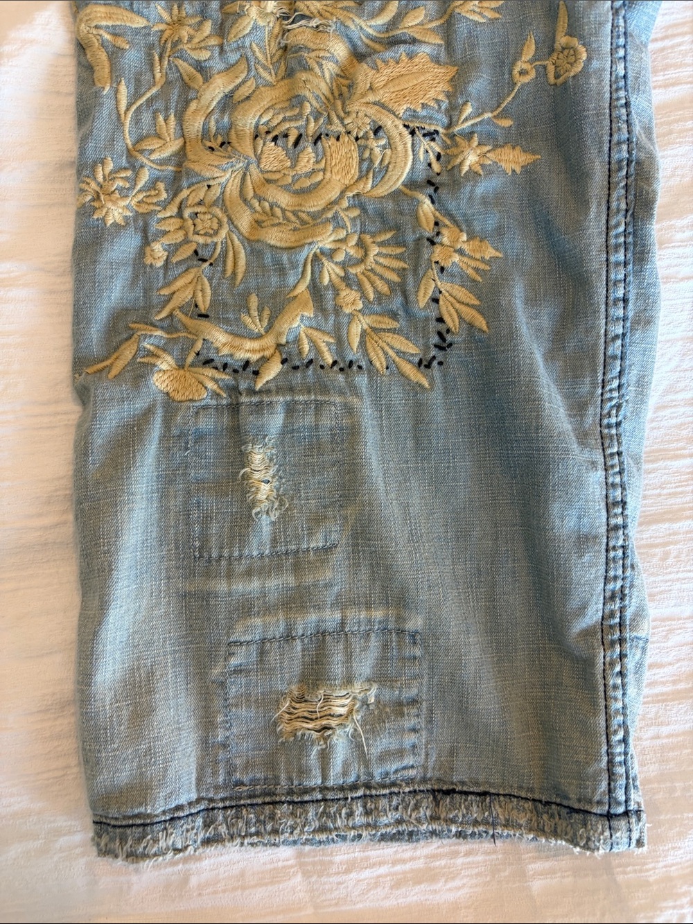 Magnolia Pearl Okeefe Embroidered Jeans - Picture 6 of 16